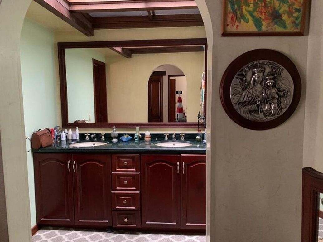 Casa de 3 alcobas en venta en San Patricio, Bogotá, 220 m² · foto 16 de 20