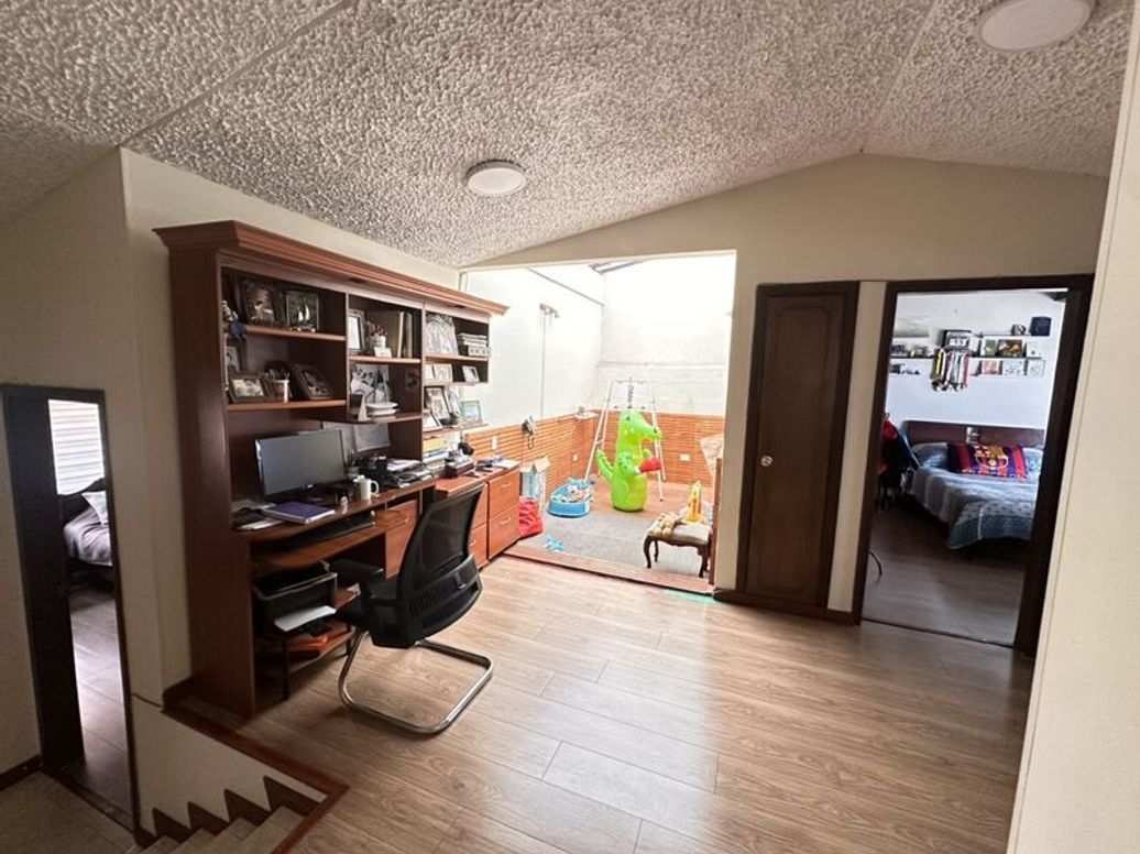 Casa de 3 alcobas en venta en San Patricio, Bogotá, 220 m² · foto 18 de 20