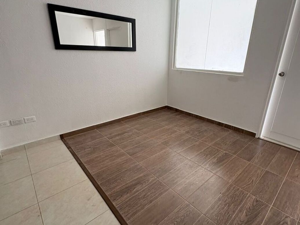 Casa de 8 alcobas en venta en Tibabita, Bogotá, 432 m² · foto 19 de 20