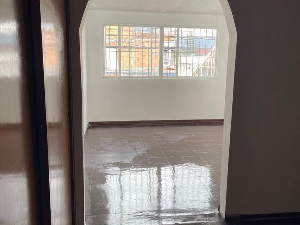 Casa de 5 alcobas en venta en Mandalay Et. Ii, Bogotá, 250 m² · foto 13 de 20