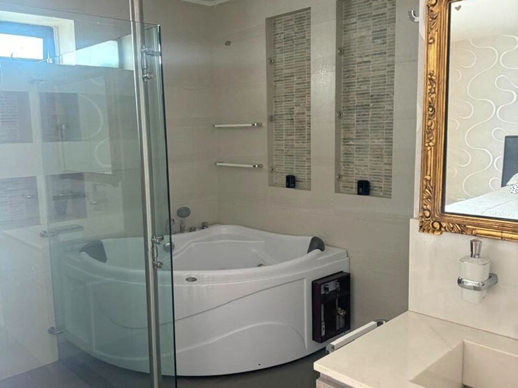 Apartamento de 2 alcobas en venta en Santa Barbara Occidental, Bogotá, 110 m² · foto 15 de 20