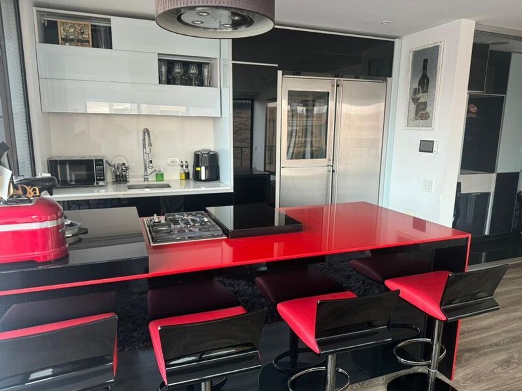 Apartamento de 2 alcobas en venta en Santa Barbara Occidental, Bogotá, 110 m² · foto 5 de 20