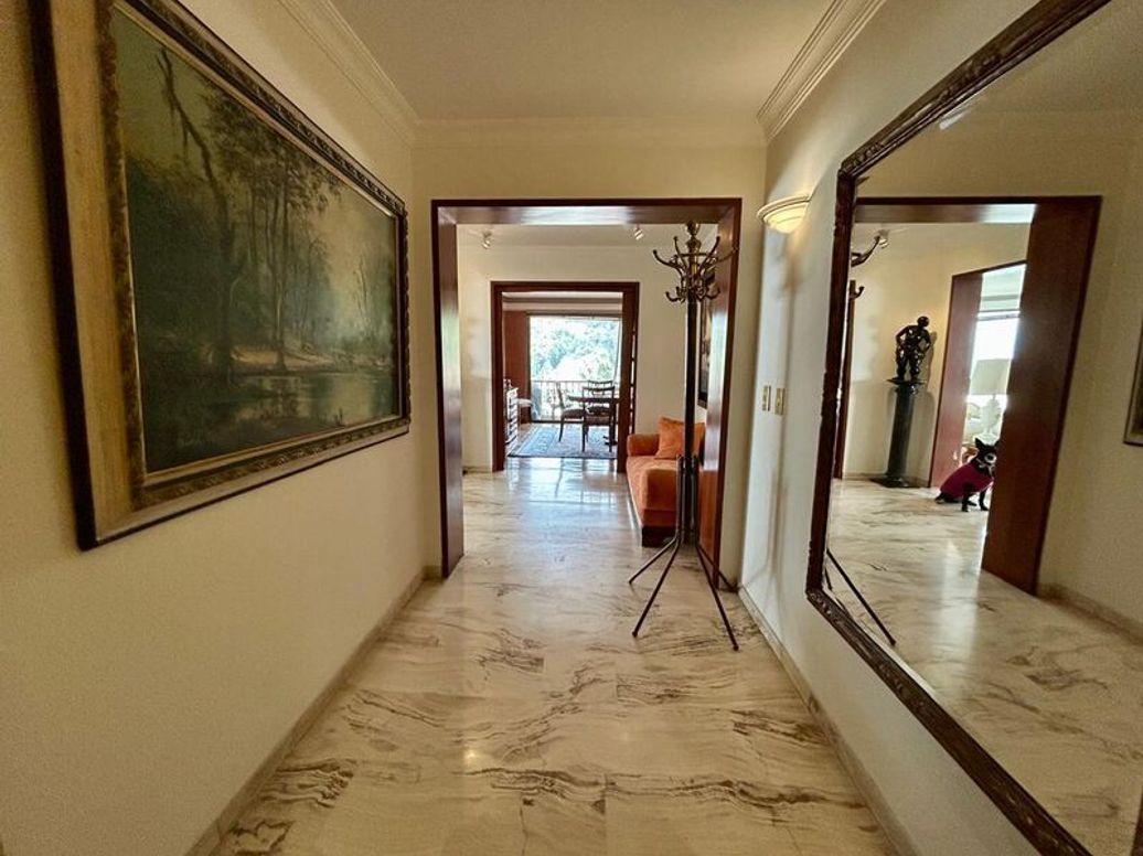 Apartamento de 4 alcobas en venta en El Refugio, Bogotá, 288 m² · foto 8 de 20