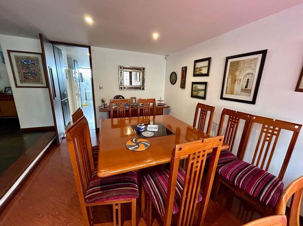 Casa de 4 alcobas en venta en Julio Flórez, Bogotá, 265 m² · foto 3 de 20