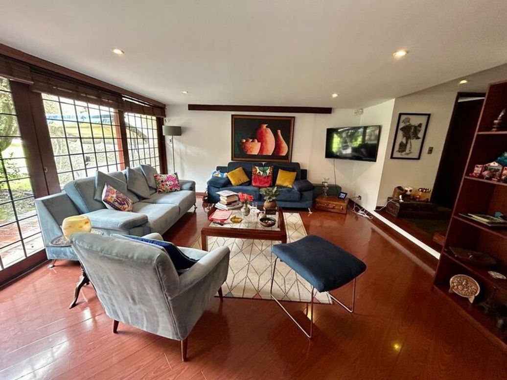 Casa de 4 alcobas en venta en Julio Flórez, Bogotá, 265 m² · foto 2 de 20