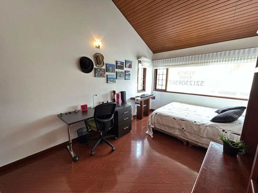 Casa de 4 alcobas en venta en Julio Flórez, Bogotá, 265 m² · foto 12 de 20