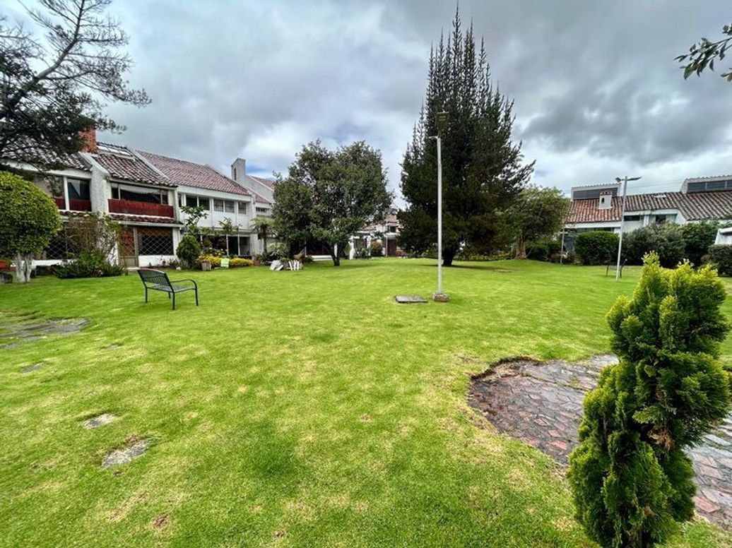 Casa de 4 alcobas en venta en Julio Flórez, Bogotá, 265 m² · foto 10 de 20