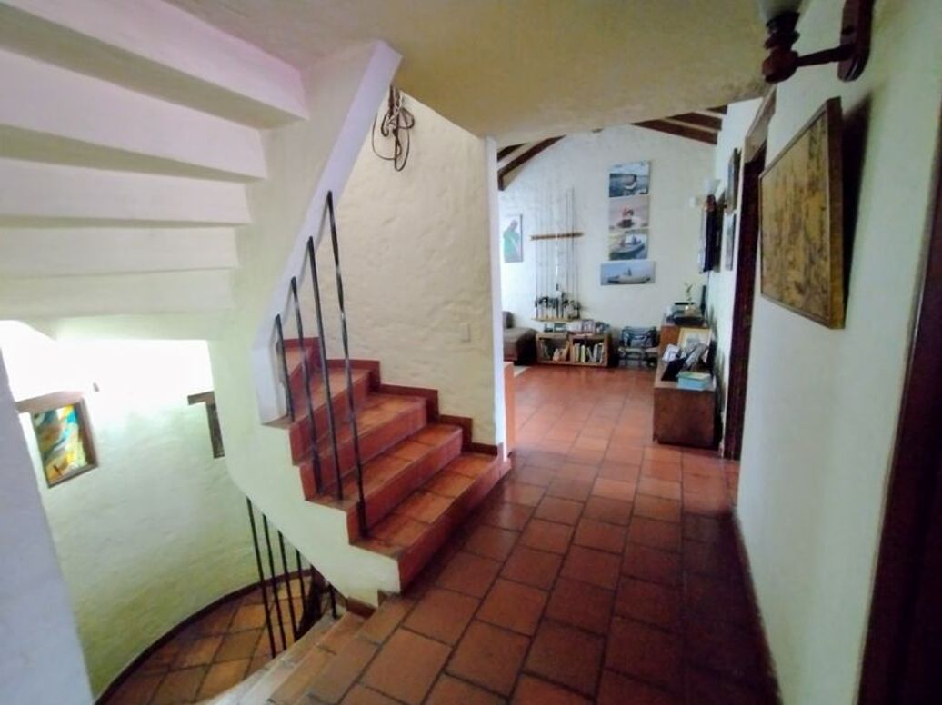 Casa de 3 alcobas en venta en Santa Barbara Central, Bogotá, 291 m² · foto 9 de 20