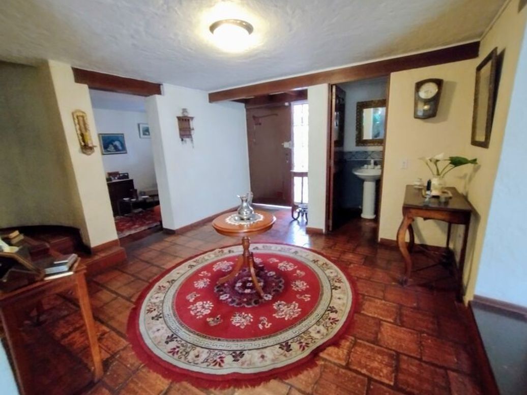 Casa de 3 alcobas en venta en Santa Barbara Central, Bogotá, 291 m² · foto 7 de 20