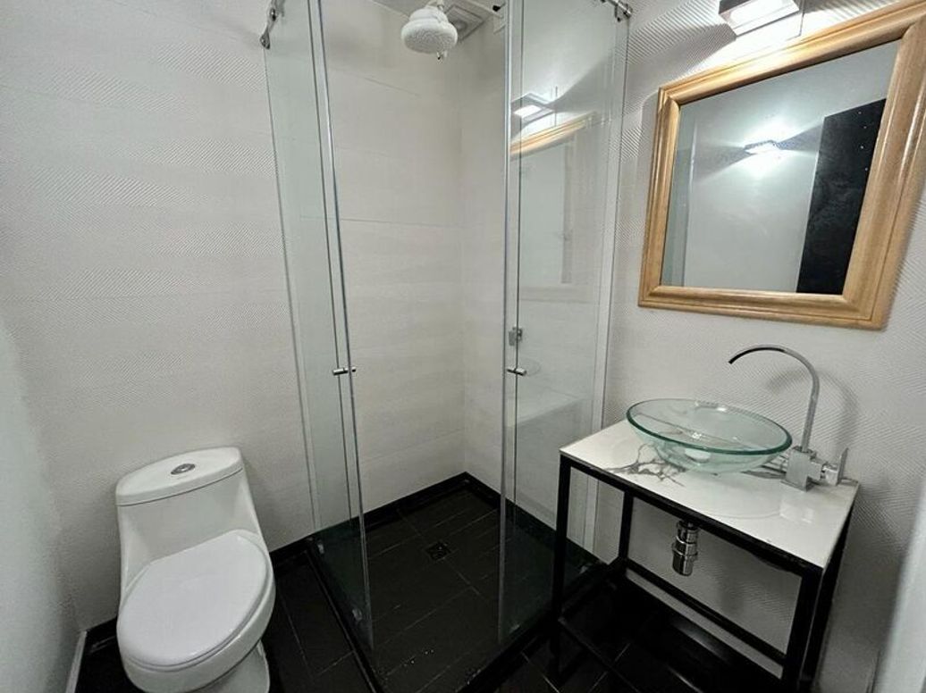 Casa de 6 alcobas en venta en Quinta Camacho, Bogotá, 402 m² · foto 10 de 20