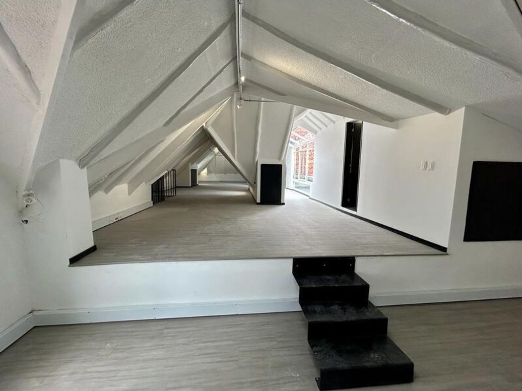 Casa de 6 alcobas en venta en Quinta Camacho, Bogotá, 402 m² · foto 18 de 20