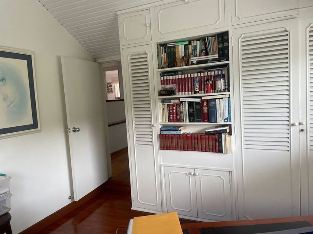 Casa de 4 alcobas en venta en Santa Ana Occidental, Bogotá, 212 m² · foto 8 de 20