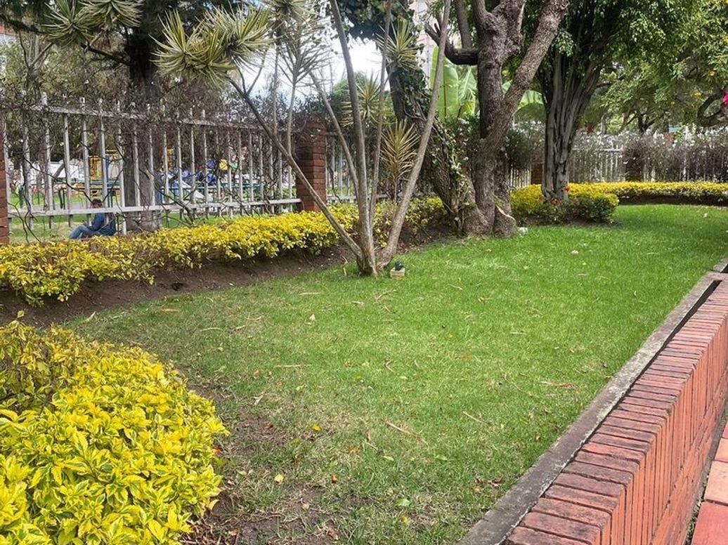 Casa de 4 alcobas en venta en Santa Ana Occidental, Bogotá, 212 m² · foto 15 de 20