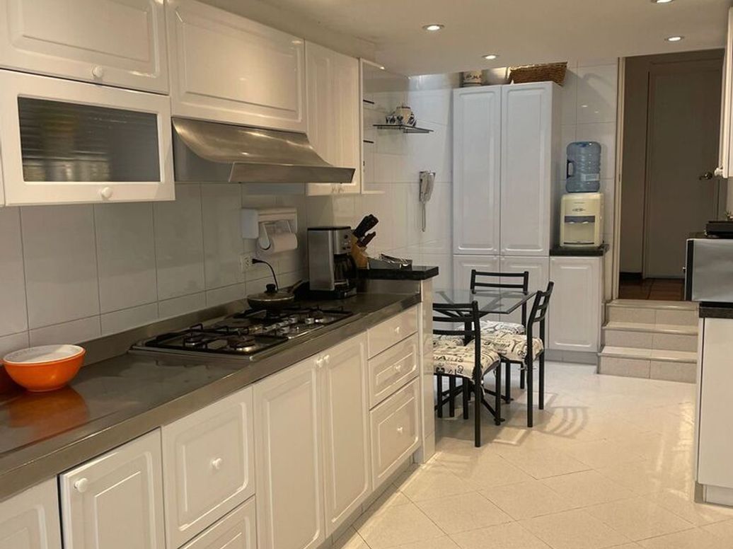 Casa de 4 alcobas en venta en Santa Ana Occidental, Bogotá, 212 m² · foto 17 de 20