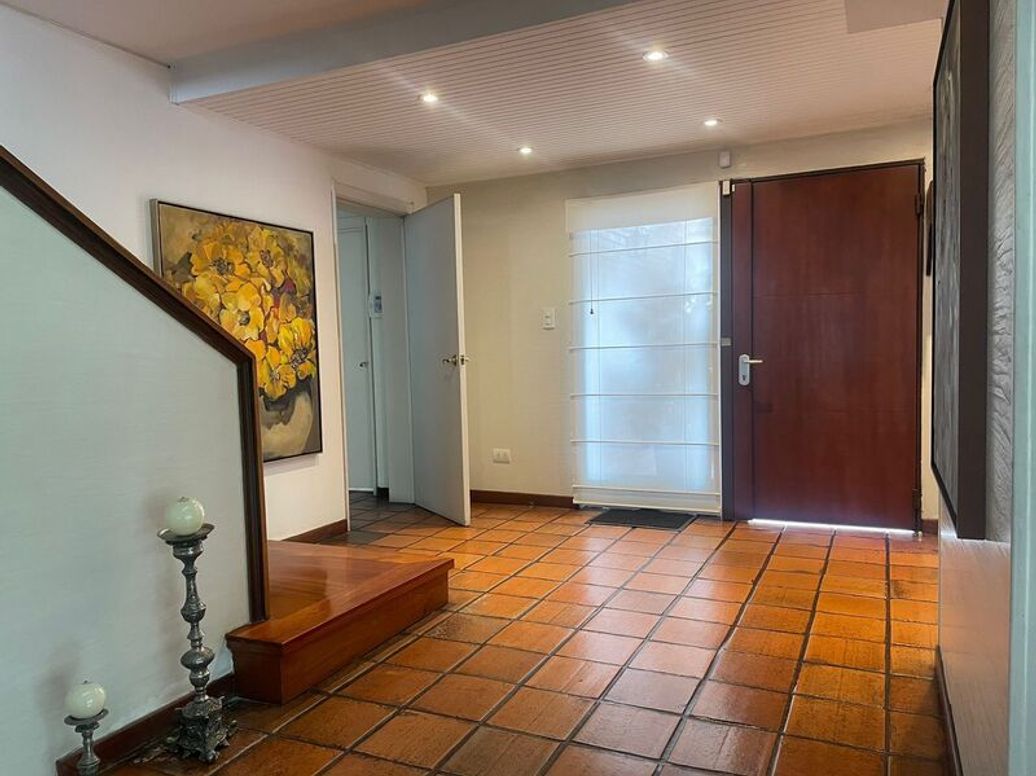 Casa de 4 alcobas en venta en Santa Ana Occidental, Bogotá, 212 m² · foto 16 de 20