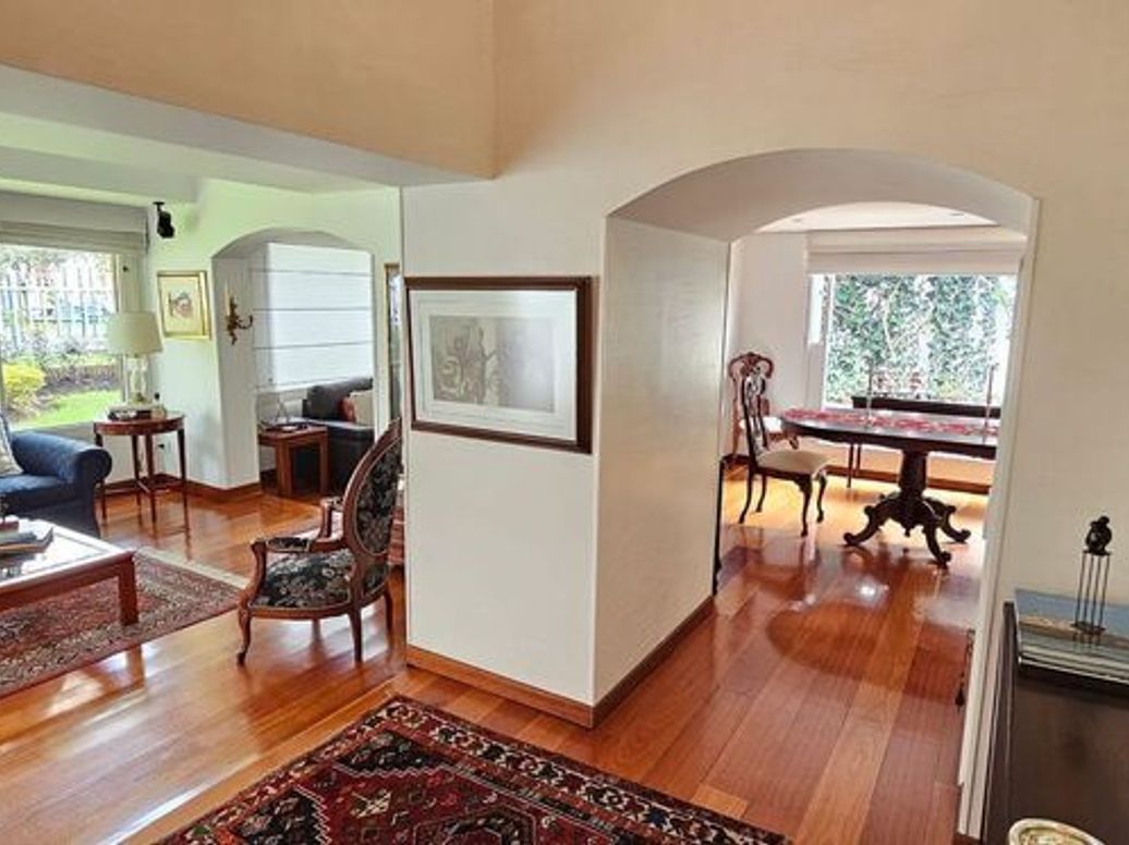 Casa de 4 alcobas en venta en Santa Ana Occidental, Bogotá, 212 m² · foto 10 de 20