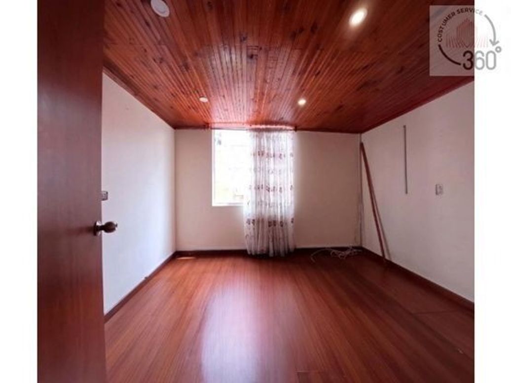 Casa de 3 alcobas en venta en Campo Alegre, Bogotá, 67 m² · foto 7 de 16