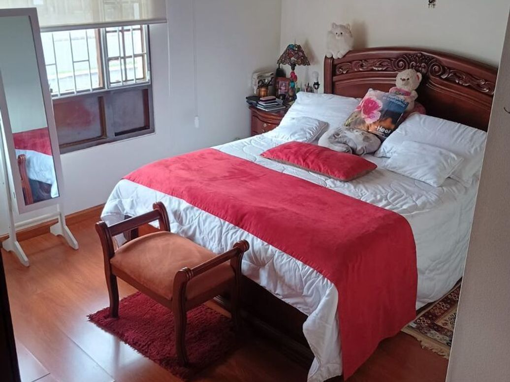 Casa de 3 alcobas en venta en San Luis, Bogotá, 260 m² · foto 15 de 20