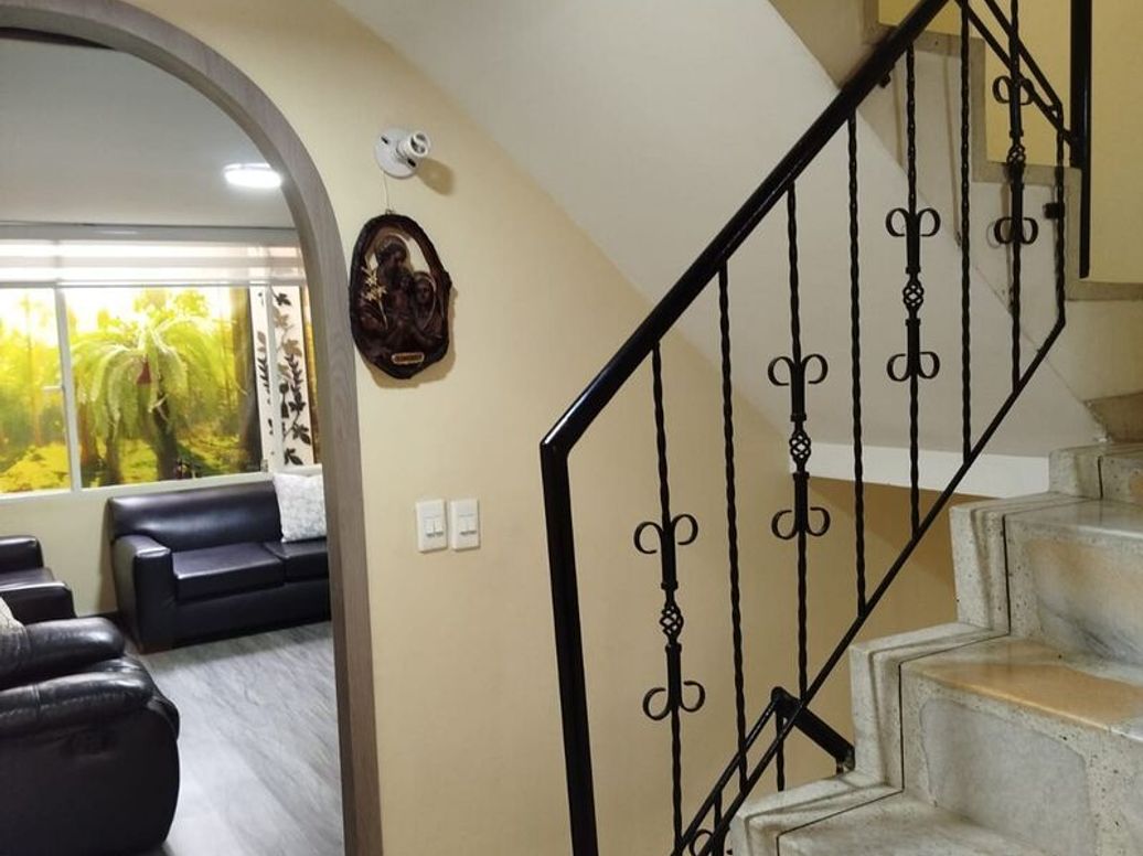 Casa de 3 alcobas en venta en La Isabela, Bogotá, 170 m² · foto 9 de 11