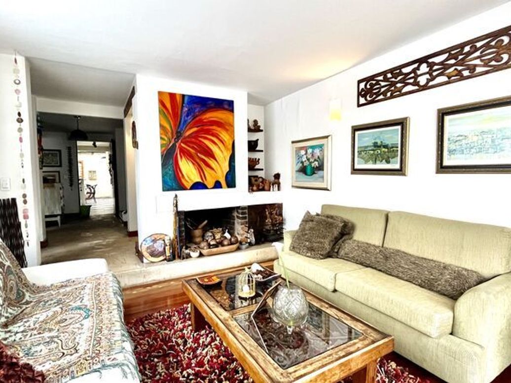 Casa de 4 alcobas en venta en Cedro Salazar, Bogotá, 220 m² · foto 3 de 20