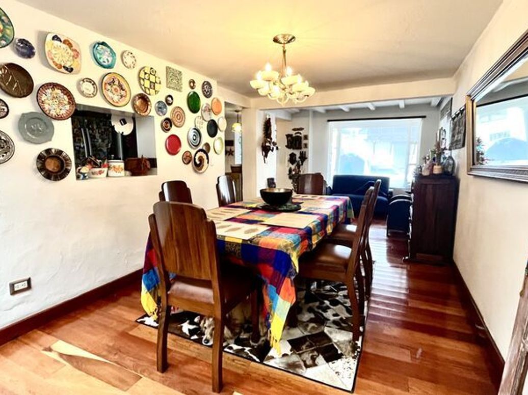 Casa de 4 alcobas en venta en Cedro Salazar, Bogotá, 220 m² · foto 14 de 20