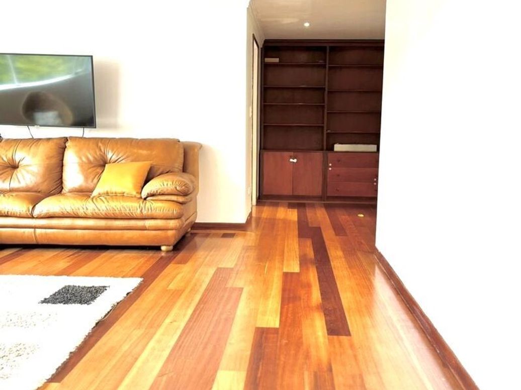 Apartamento de 3 alcobas en venta en Santa Barbara Central, Bogotá, 157 m² · foto 7 de 18
