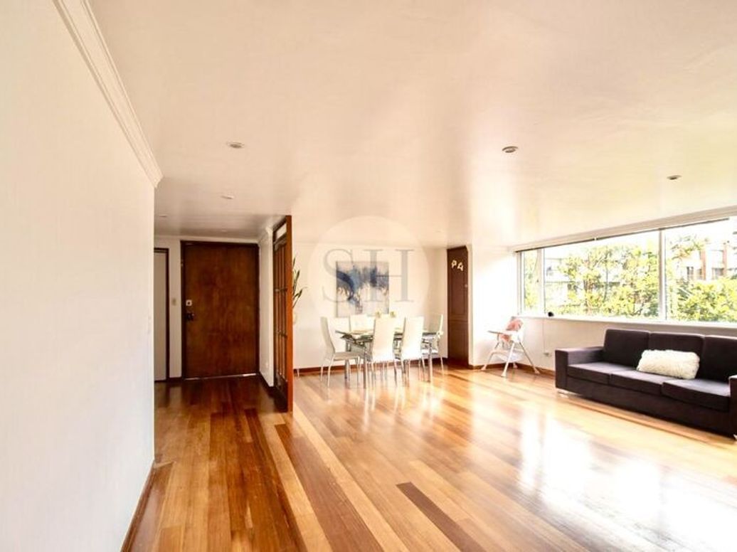 Apartamento de 3 alcobas en venta en Santa Barbara Central, Bogotá, 157 m² · foto 10 de 18