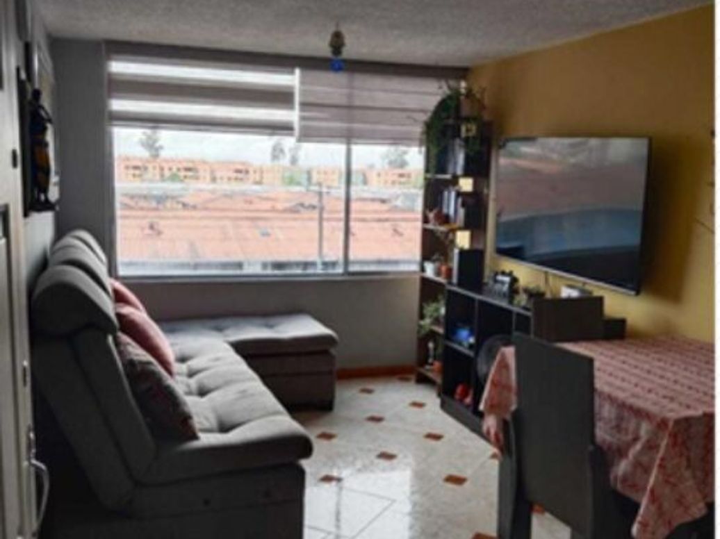 Apartamento de 3 alcobas en venta en Los Pantanos, Bogotá, 55 m² · foto 3 de 13