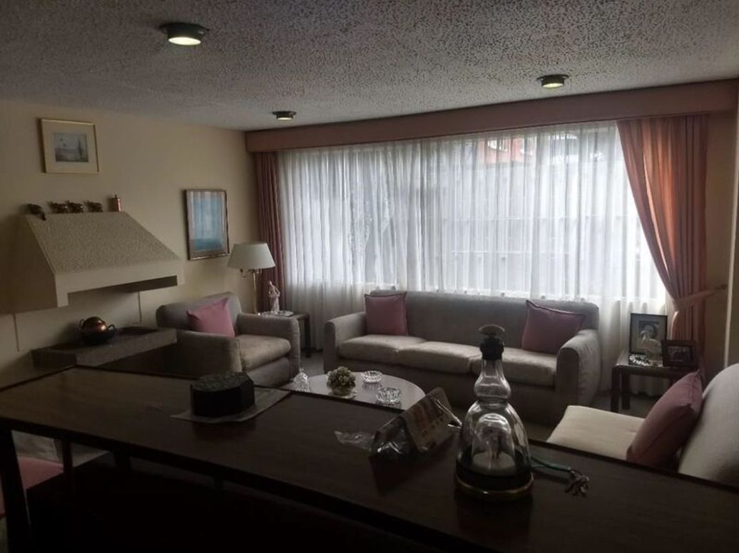 Casa de 3 alcobas en venta en Polo Club, Bogotá, 234 m² · foto 4 de 20