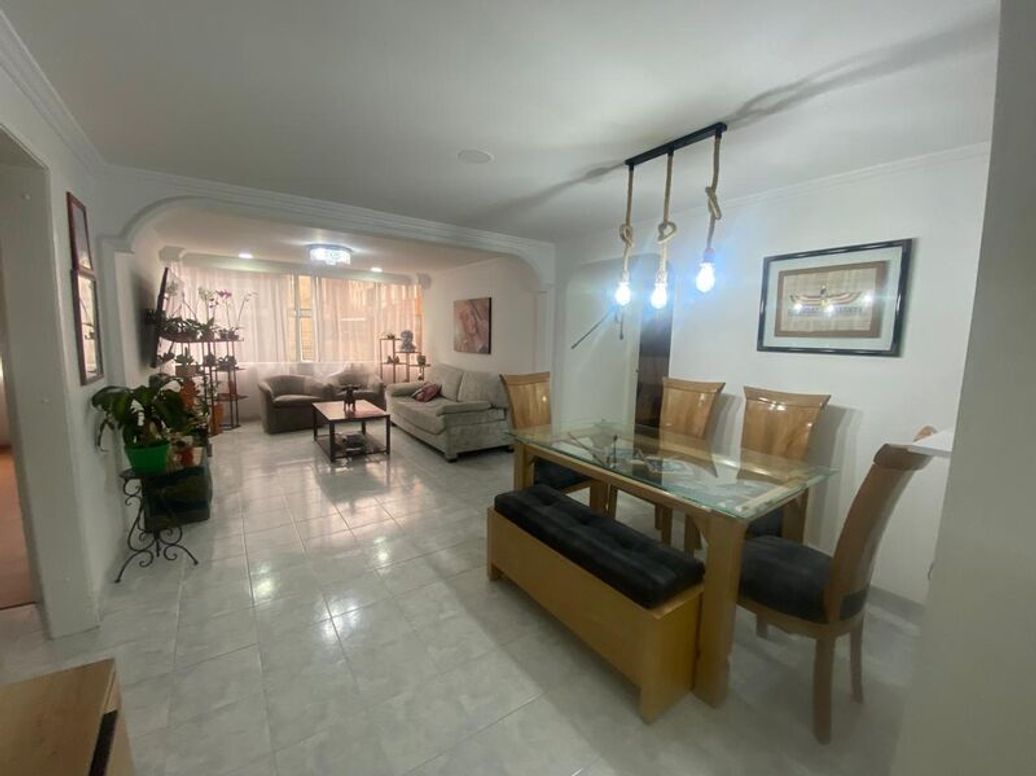 Apartamento de 3 alcobas en venta en Santa Barbara Occidental, Bogotá, 115 m² · foto 3 de 19