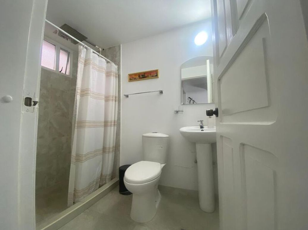Apartamento de 3 alcobas en venta en Santa Barbara Occidental, Bogotá, 115 m² · foto 6 de 19