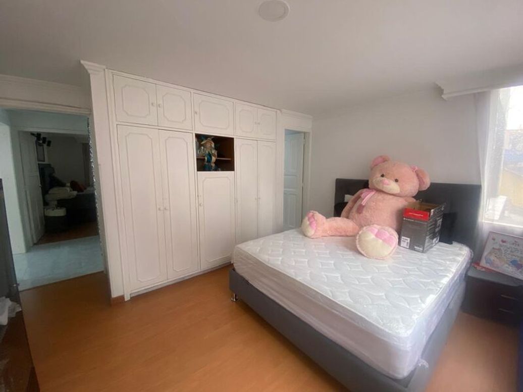Apartamento de 3 alcobas en venta en Santa Barbara Occidental, Bogotá, 115 m² · foto 14 de 19