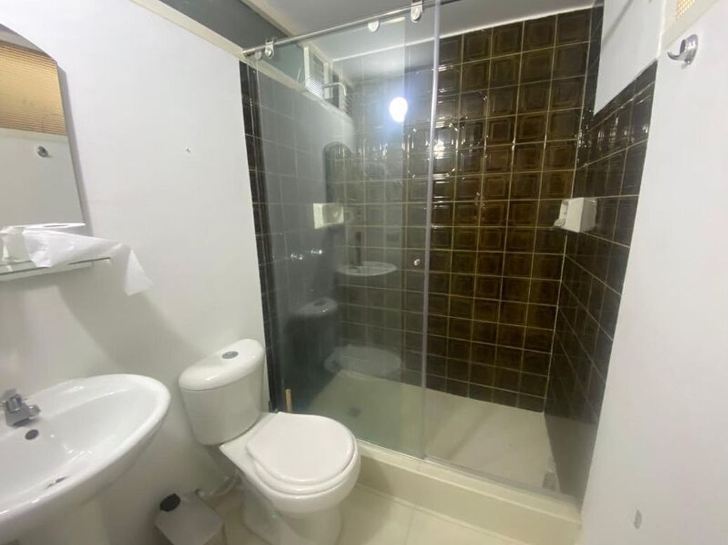 Apartamento de 3 alcobas en venta en Santa Barbara Occidental, Bogotá, 115 m² · foto 13 de 19