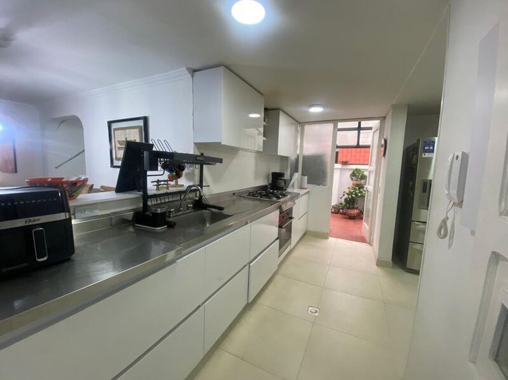 Apartamento de 3 alcobas en venta en Santa Barbara Occidental, Bogotá, 115 m² · foto 19 de 19