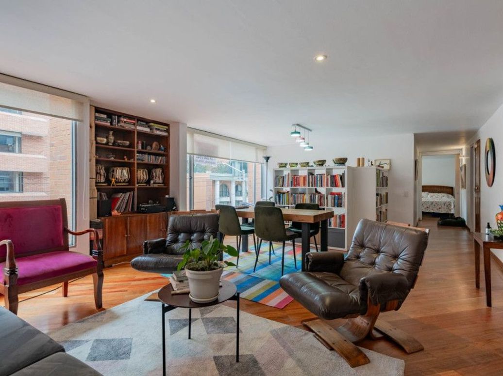 Apartamento de 2 alcobas en venta en Los Rosales, Bogotá, 116 m² · foto 5 de 19