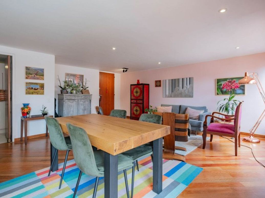 Apartamento de 2 alcobas en venta en Los Rosales, Bogotá, 116 m² · foto 2 de 19
