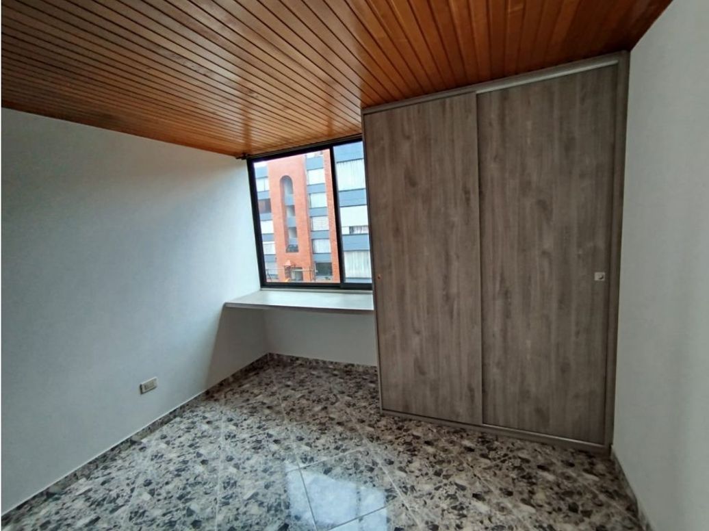 Apartamento de 3 alcobas en venta en Cedritos, Bogotá, 72 m² · foto 9 de 12