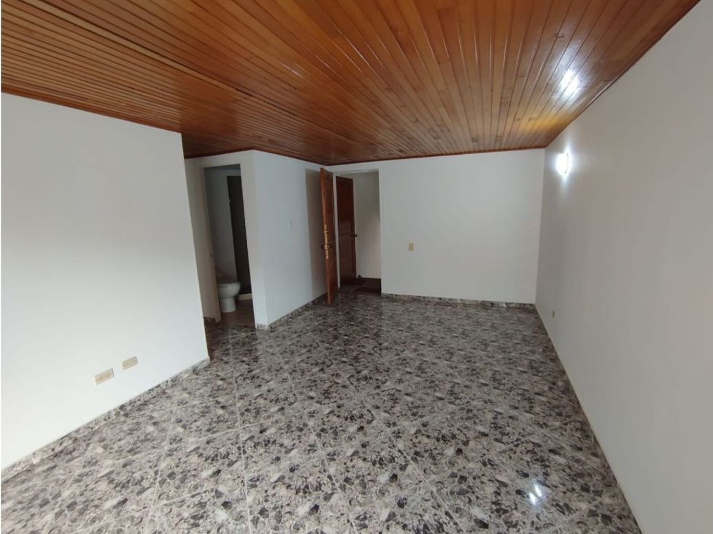 Apartamento de 3 alcobas en venta en Cedritos, Bogotá, 72 m² · foto 2 de 12