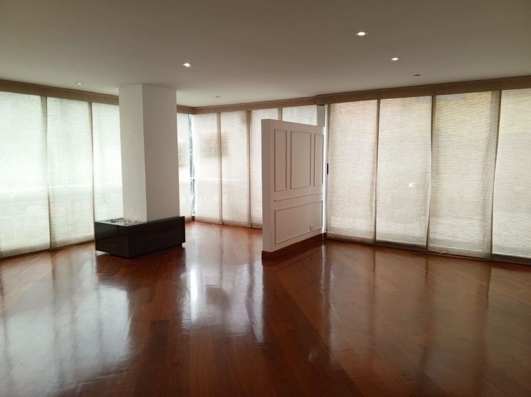Apartamento de 4 alcobas en venta en Molinos Norte, Bogotá, 210 m² · foto 5 de 20