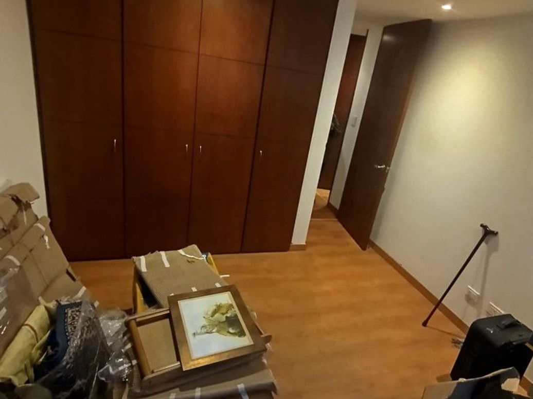 Apartamento de 2 alcobas en venta en Santa Barbara Central, Bogotá, 85 m² · foto 5 de 9