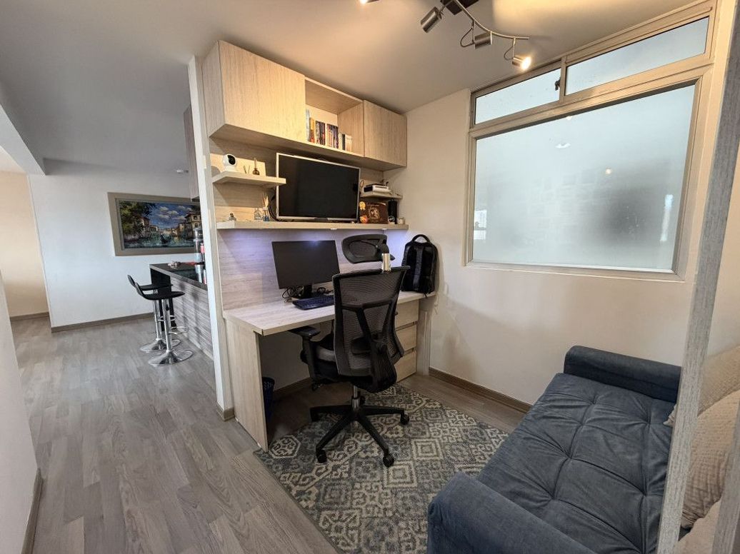 Apartamento de 3 alcobas en venta en Campo Alegre, Bogotá, 85 m² · foto 8 de 20