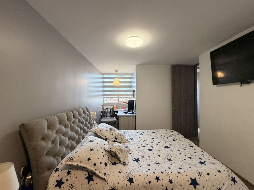 Apartamento de 3 alcobas en venta en Campo Alegre, Bogotá, 85 m² · foto 15 de 20