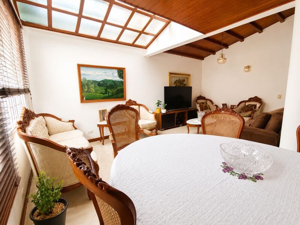 Casa de 3 alcobas en venta en Prado Veraniego Norte, Bogotá, 140 m² · foto 2 de 20