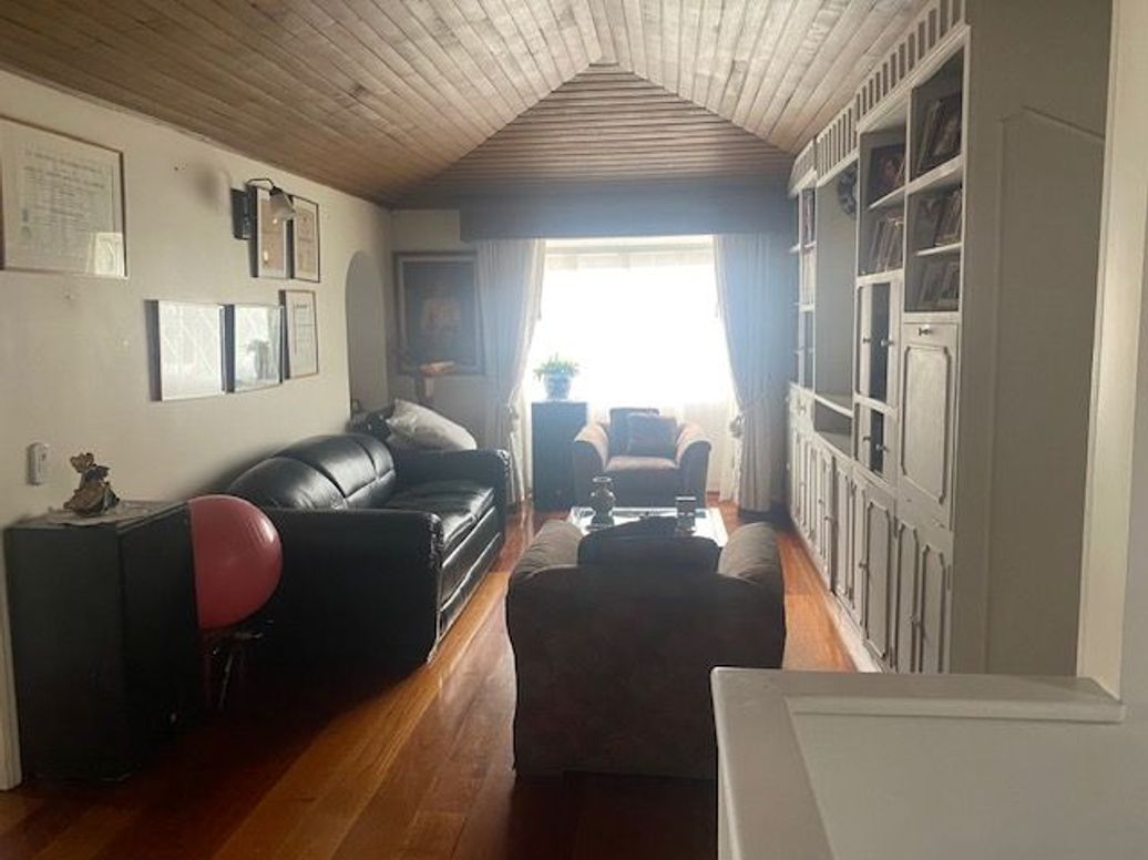 Casa de 3 alcobas en venta en Niza Norte, Bogotá, 200 m² · foto 18 de 20