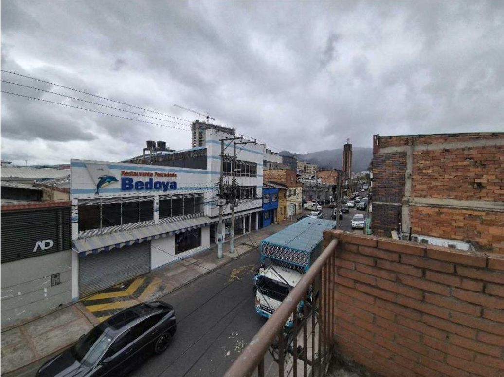 Casa de 11 alcobas en venta en Santa Sofía, Bogotá, 234 m² · foto 12 de 20
