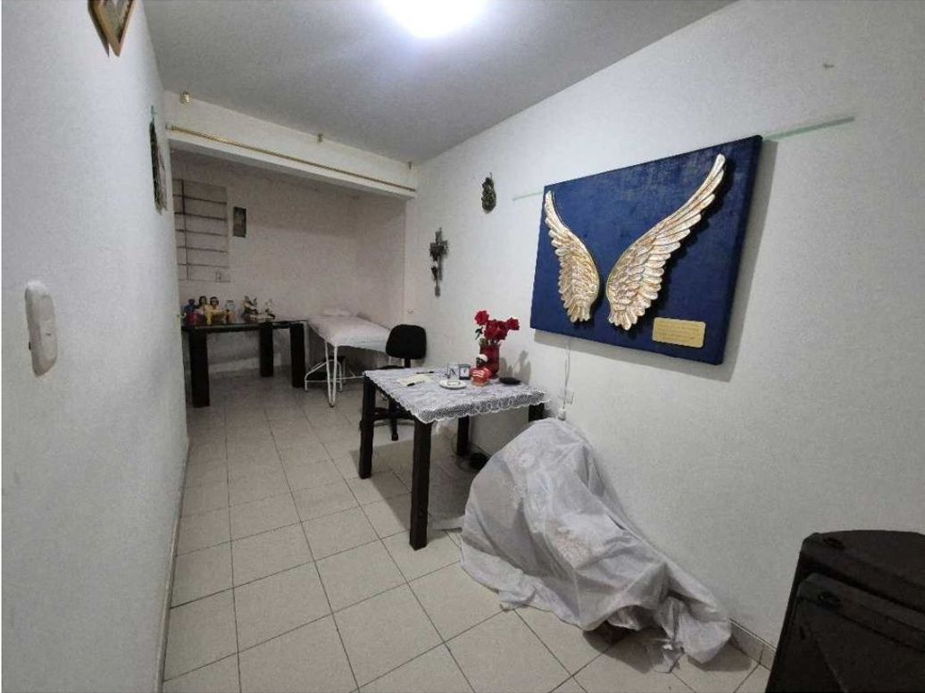 Casa de 11 alcobas en venta en Santa Sofía, Bogotá, 234 m² · foto 3 de 20