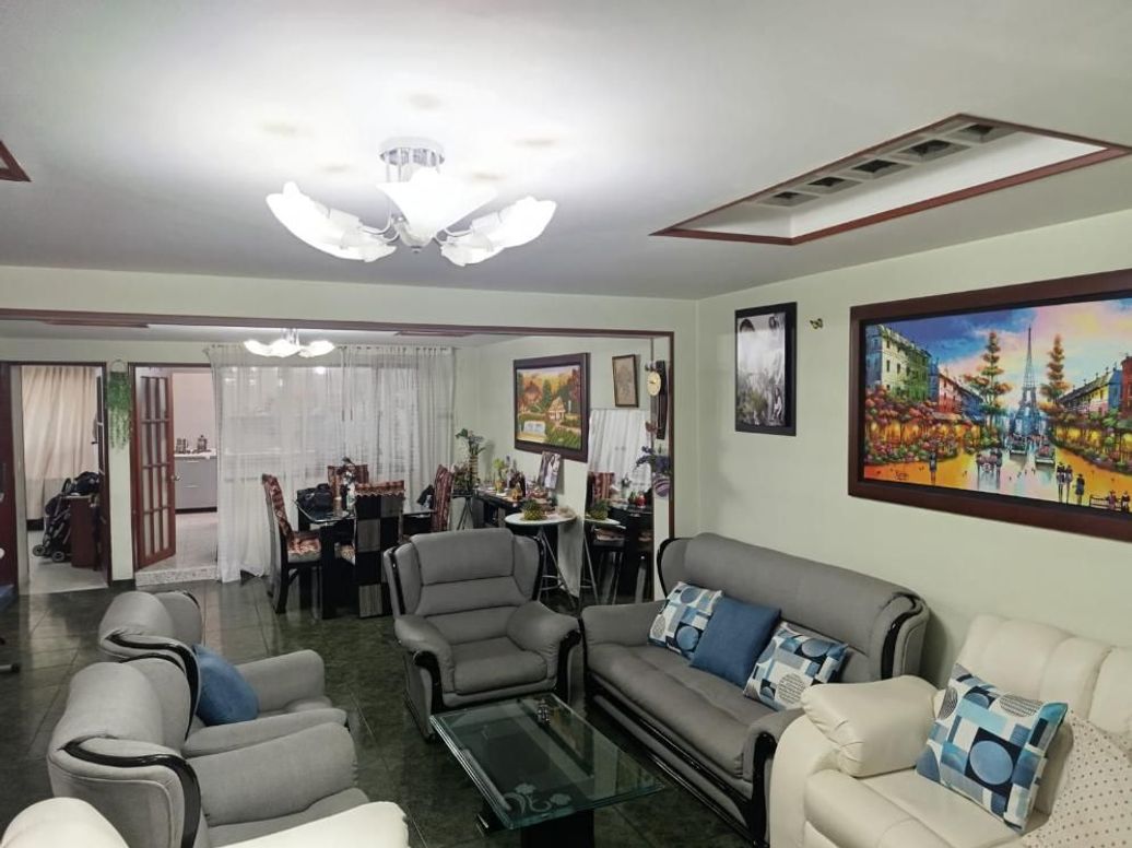 Casa de 5 alcobas en venta en Mirador, Bogotá, 504 m² · foto 9 de 20