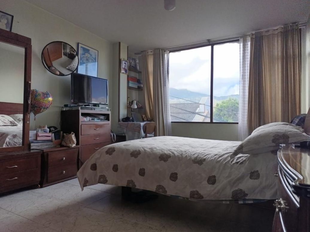 Casa de 5 alcobas en venta en Mirador, Bogotá, 504 m² · foto 14 de 20
