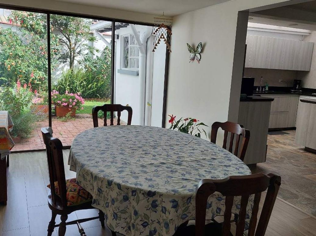 Casa de 4 alcobas en venta en Prado Veraniego Norte, Bogotá, 190 m² · foto 4 de 20