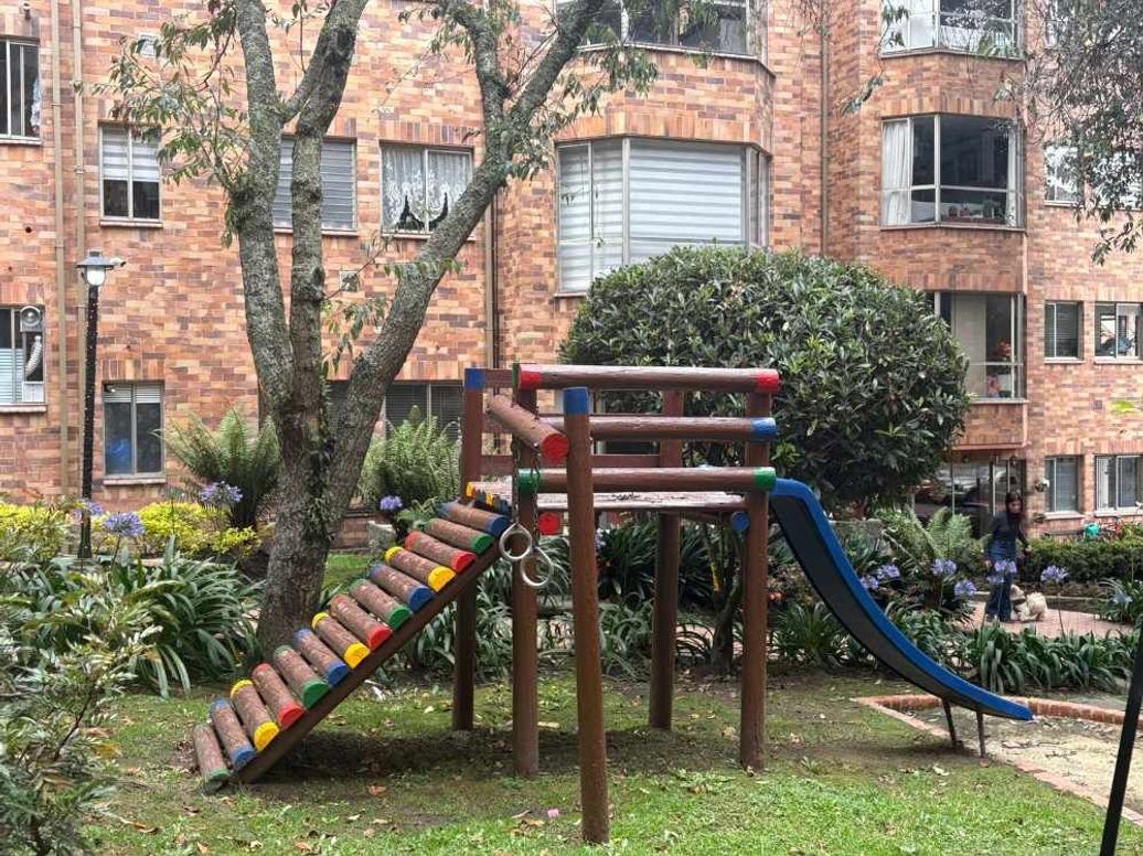 Apartamento de 3 alcobas en venta en Casa Blanca Suba, Bogotá, 90 m² · foto 12 de 13